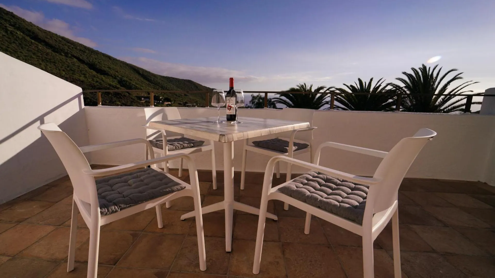 Ventoso , Modern Rustic Stay Santiago del Teide 公寓